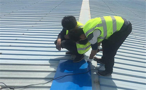 钢结构厂房彩板屋顶怎么做防水？方法你一看便会